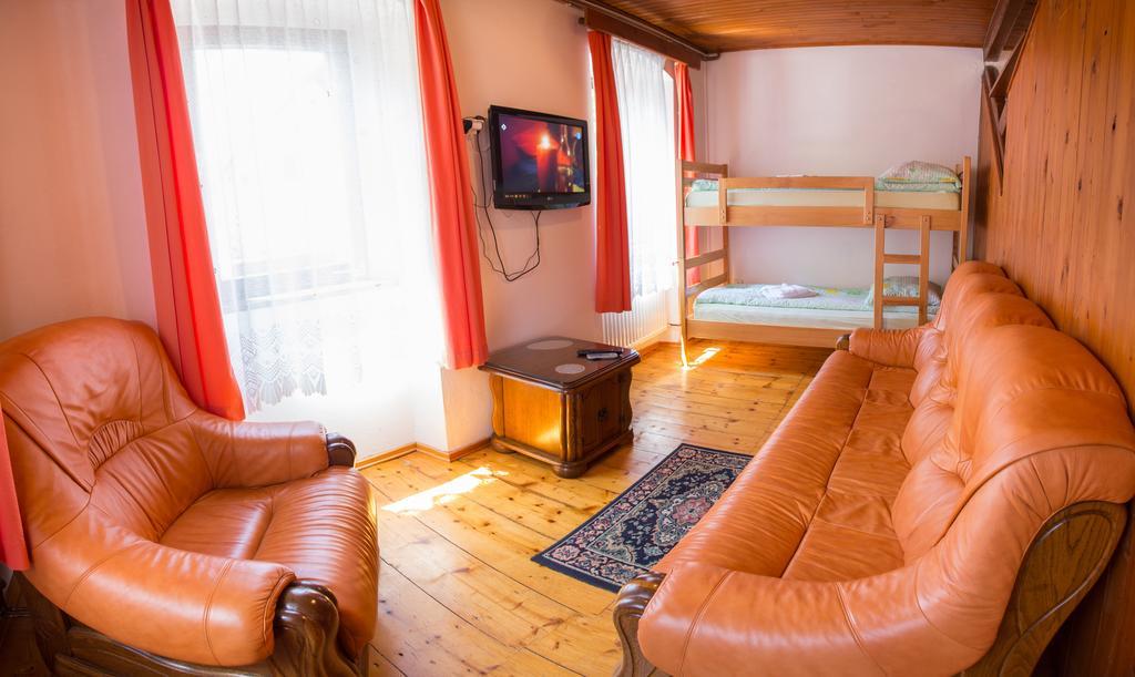 צ'רקנו Guest House Gostisce Gacnk V Logu חדר תמונה